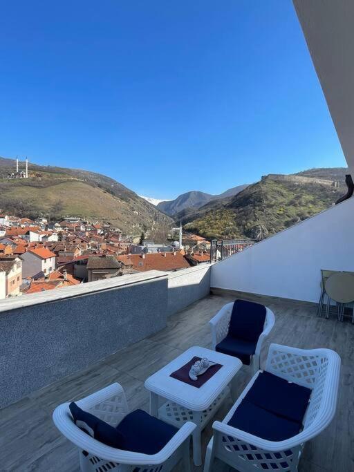 Penthouse With Castle View Apartment Prizren Exterior photo
