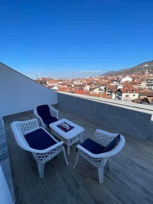 Penthouse With Castle View Apartment Prizren Exterior photo